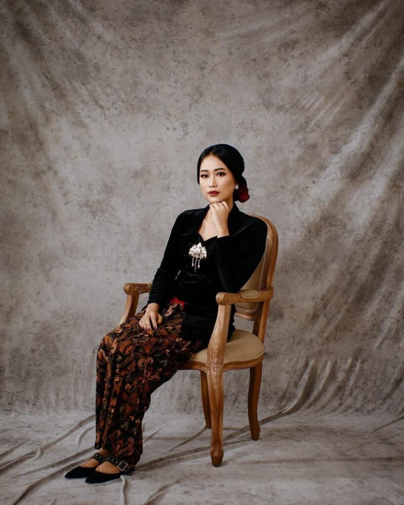 baju adat jawa pakaian adat suku jawa nama baju adat jawa tengah nama pakaian adat suku jawa baju daerah jawa barat nama pakaian adat jawa timur